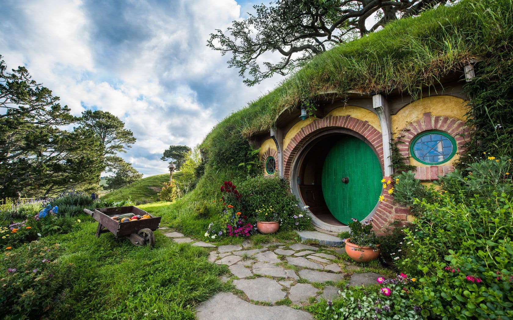 Discover Hobbiton, the real Hobbit Village
