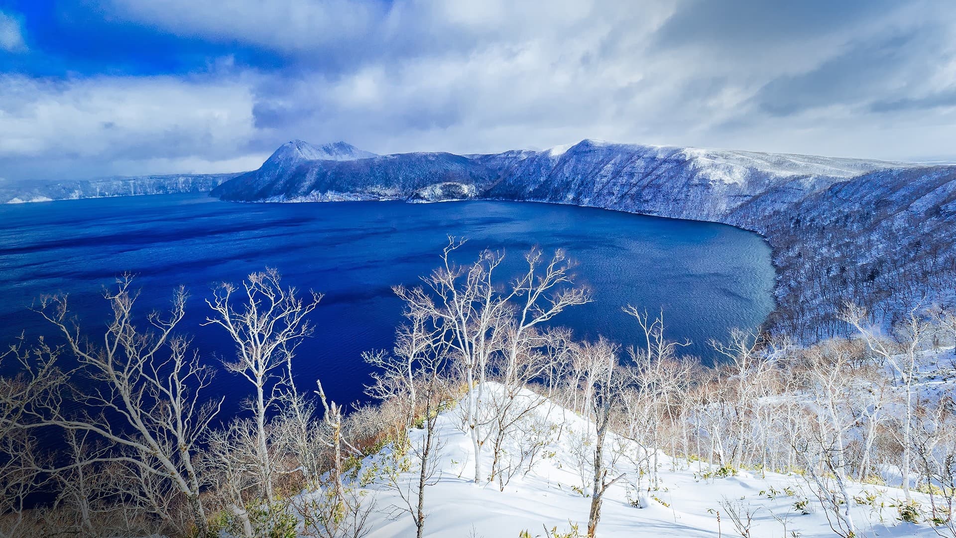 10. Lake Mashū, Japan