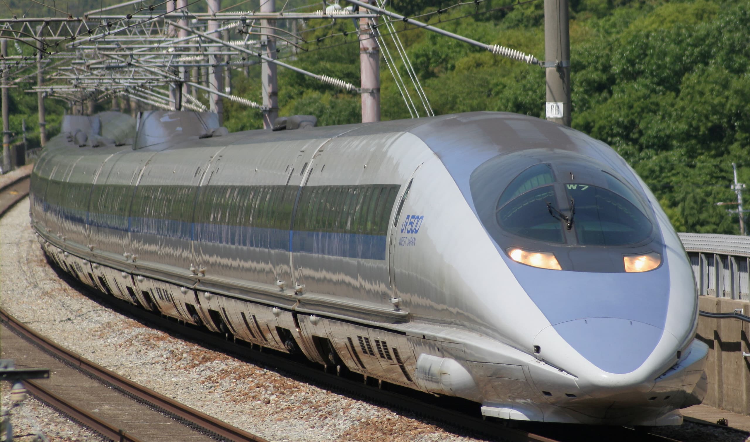The 500 Series Shinkansen | A Kingfisher’s Beak