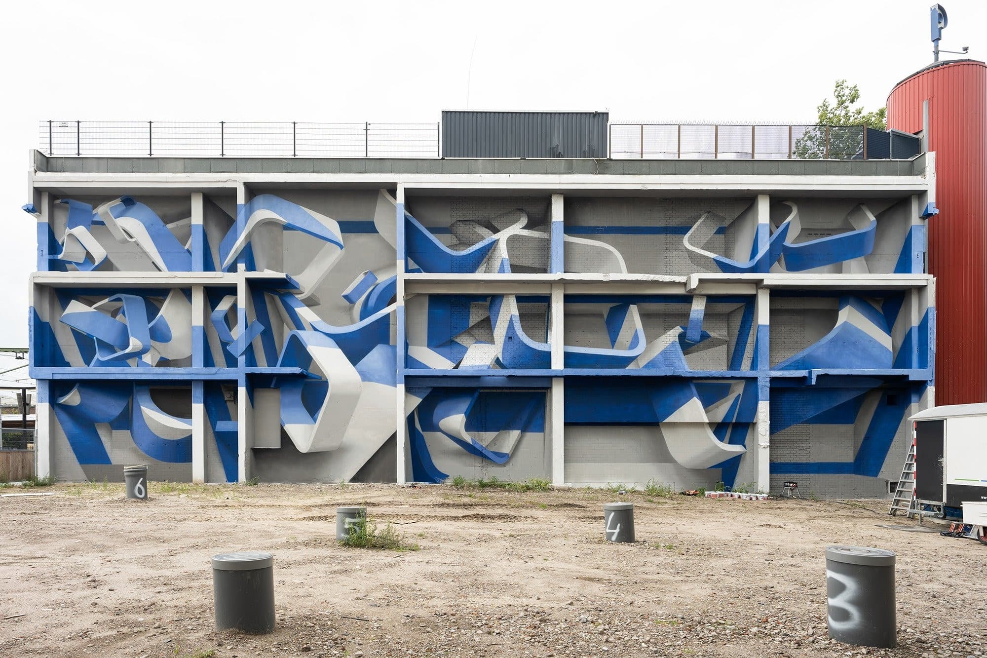 Zwolle: Blue Across a Concrete Grid